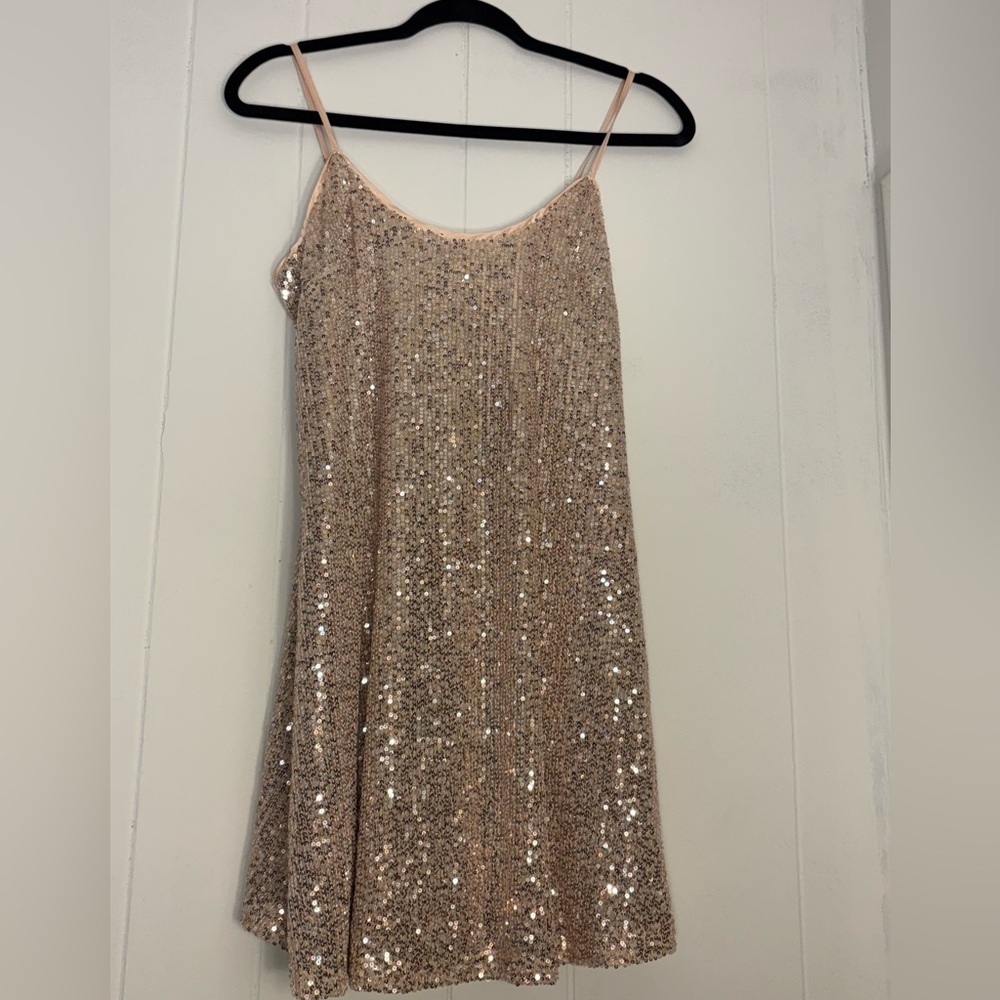 Lulu's Sparkling Sequin Dress in Rose Gold